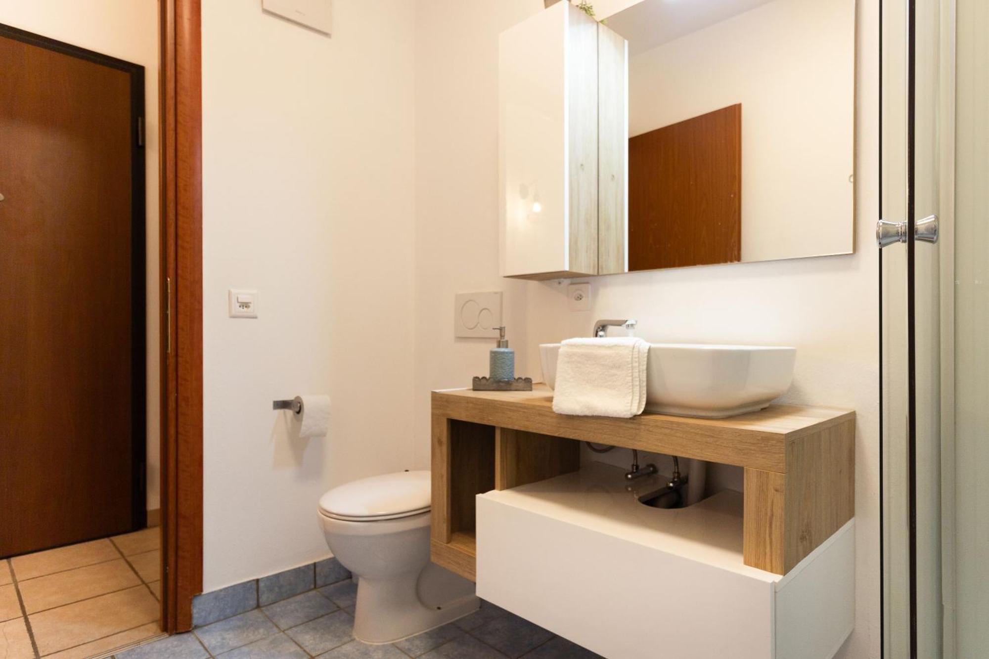 Bnb La Piccola - Free Parking Lugano Exterior photo